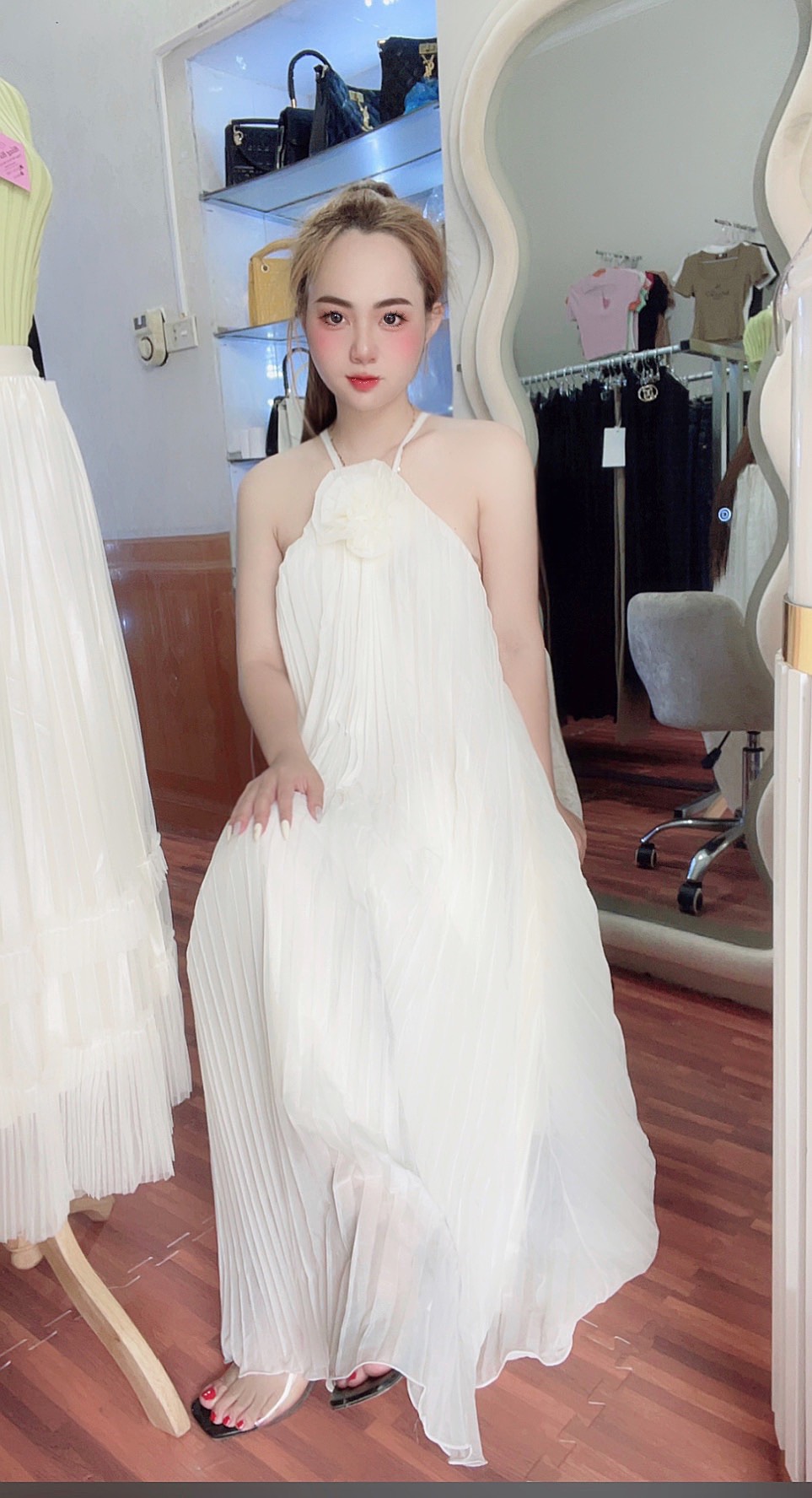 VÁY YẾM MAXI ĐÍNH HOA VOAN TƠ CỰC XINH ĐI BIỂN
