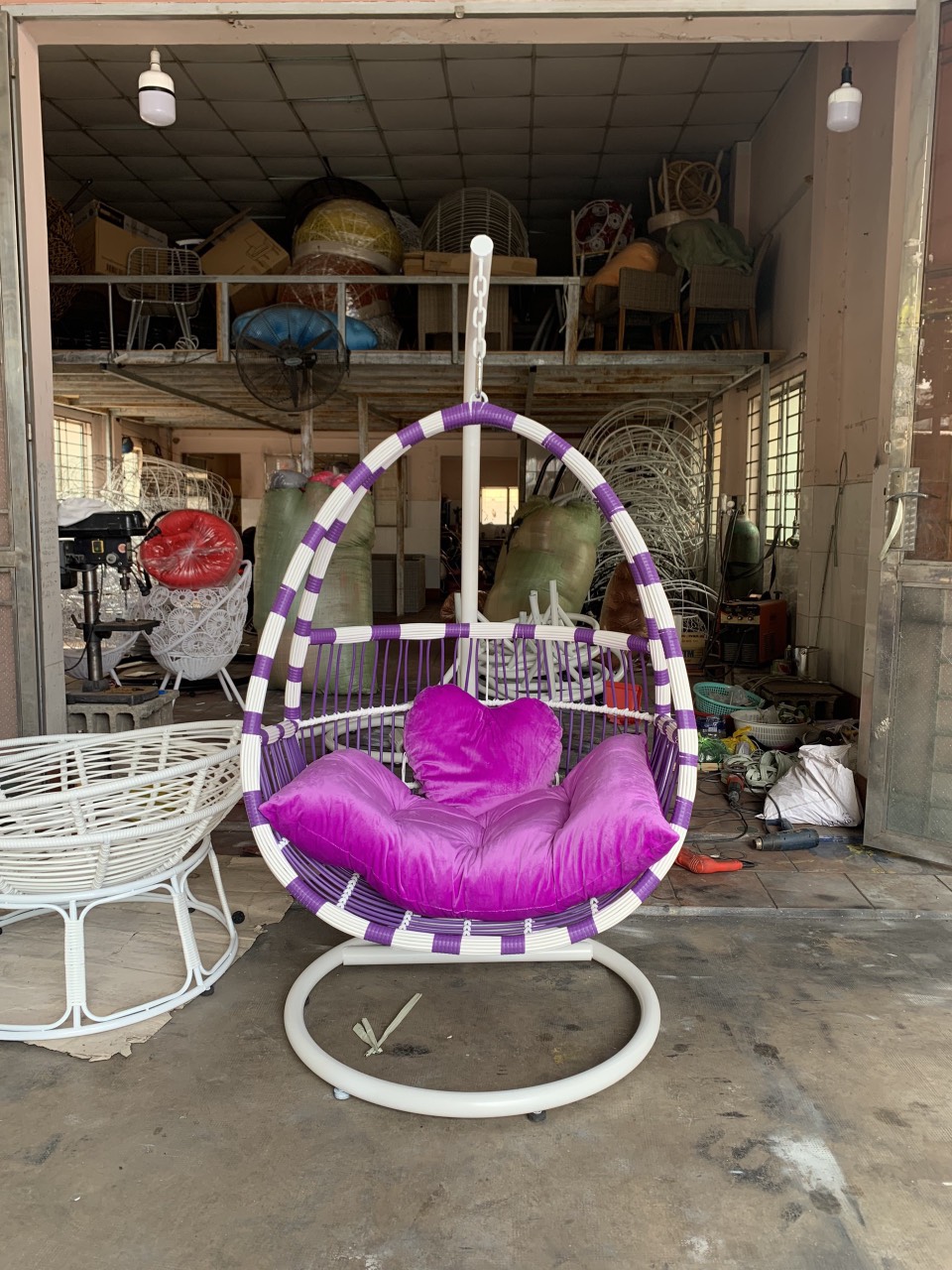 Xích đu hình tổ chim Juno Sofa sang trọng, hiện đại, đa sắc màu