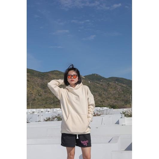 Quần Short Unisex Nam Nữ Thêu Logo TeeHolic