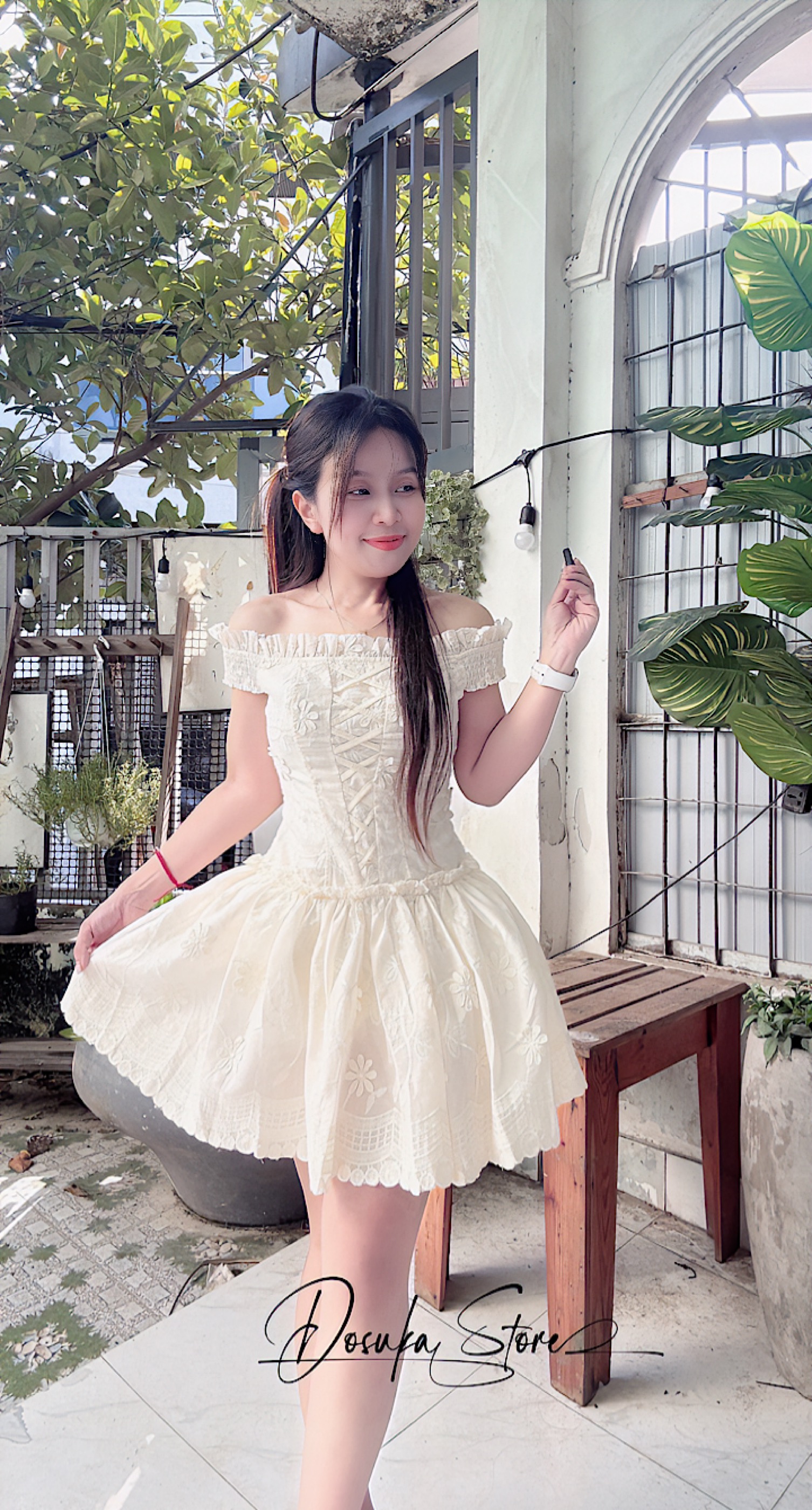 Váy trễ vai bèo đan