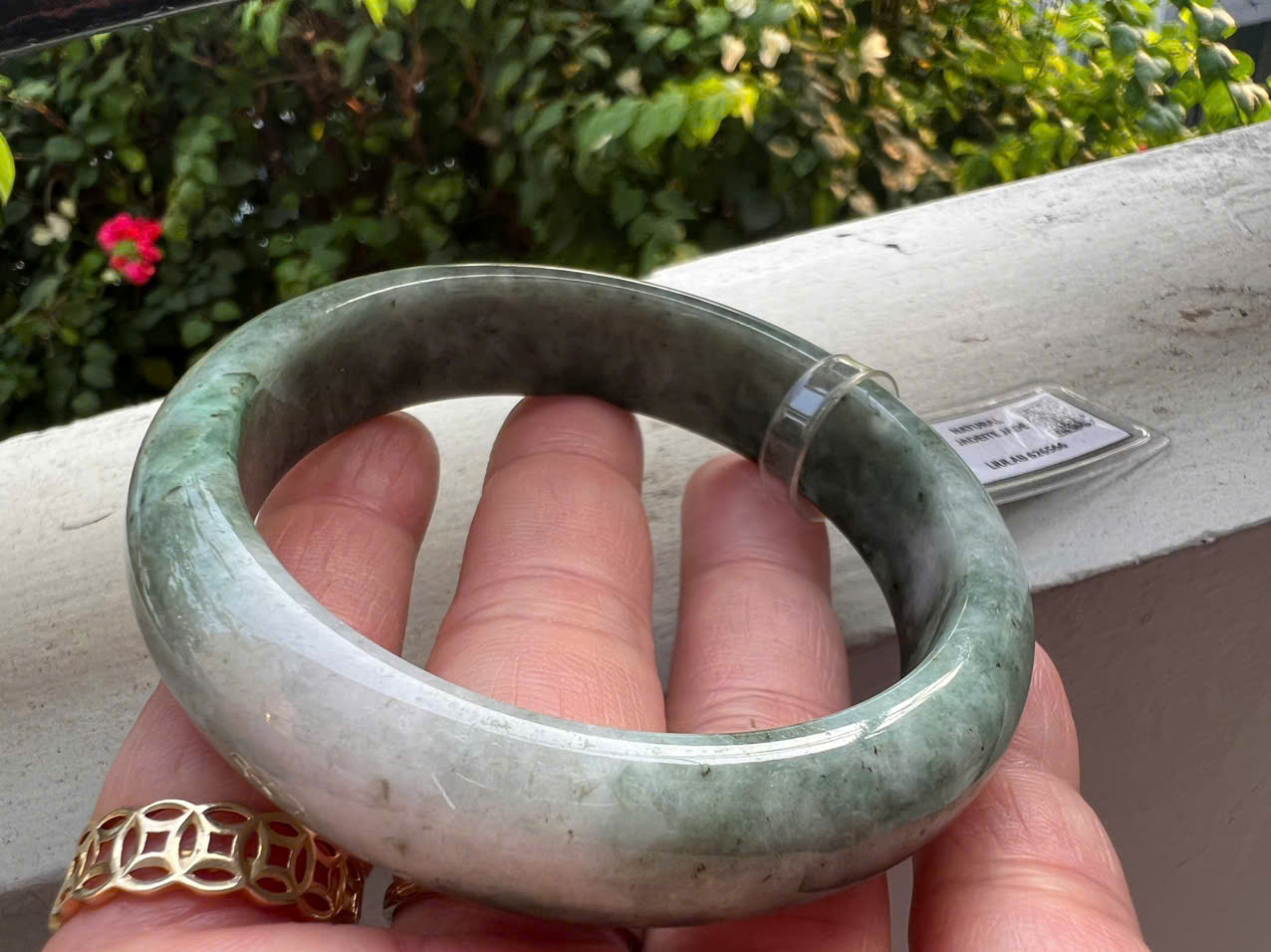 Vòng Tay Nữ Đá Cẩm Thạch Tự Nhiên Bản Hẹ Type A Ni 56mm Cao 14mm Dầy 8mm Kiểm Định Liulab 626566 Màu Xanh Đậm Bông Trắng bóng sang đẹp xinh xắn các Chị mệnh Kim mệnh Thủy 53kg - 59kg đeo tay sang sịn ạ