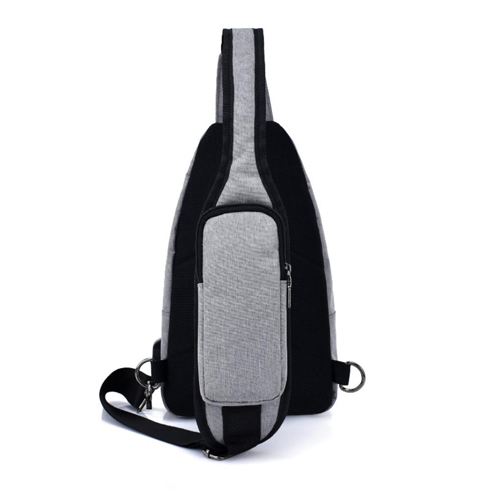 Túi đeo chéo ngực của nam giới, sức chứa lớn, thiết kế có cổng USB bên ngoài, chất liệu vải chống thấm nước