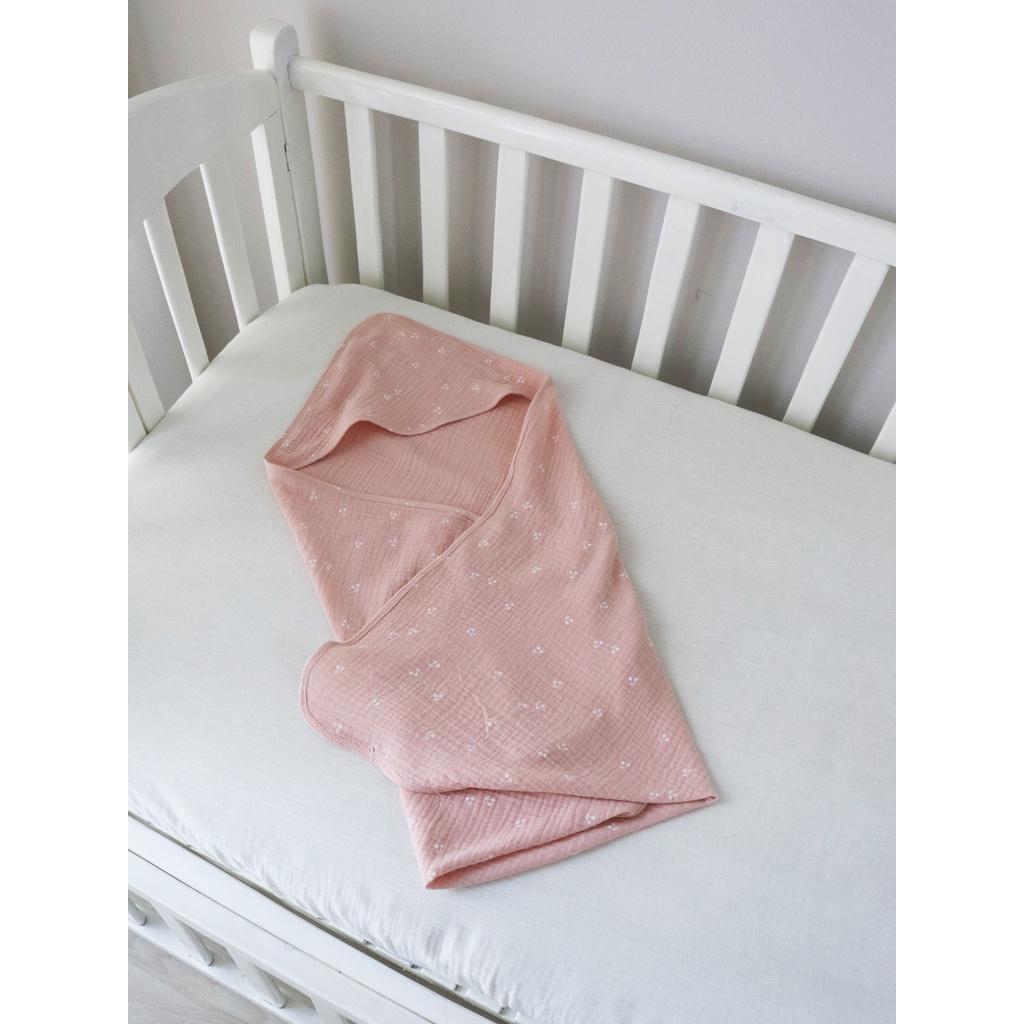 Combo Set Đồ Sơ Sinh 4 Món Vải Xô Muslin (Gối Chống Bẹp Đầu, Gối Chặn, Gối Ôm, Khăn Ủ)