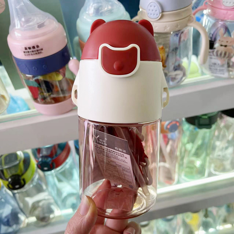 Bình Tập Uống Nước Hình Thú Có Dây Đeo Dán sticker cho bé dung tích 300ml