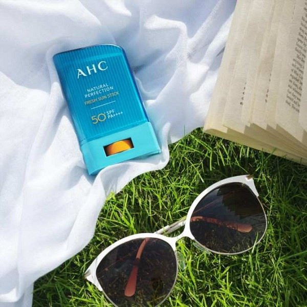 chong-nang-dang-thoi-AHC-Natural-Perfection-Fresh-Sun-Stick-4.jpg (600Ã600)