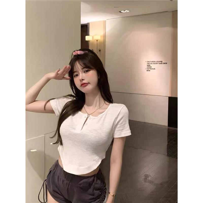 Áo thun nữ croptop cộc tay khuy cổ_006