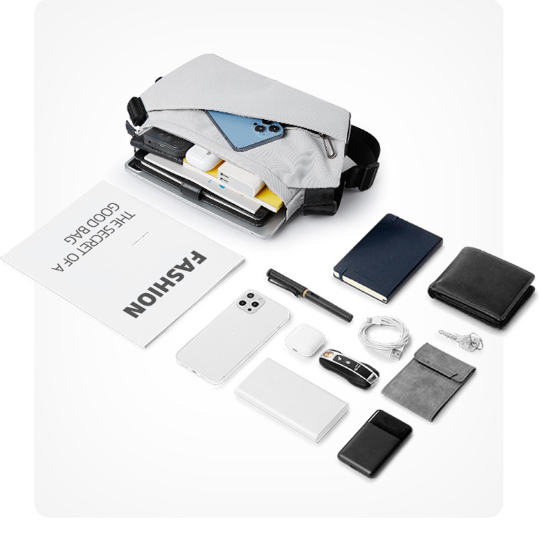 Túi đeo chéo nam phong cách mới  - BEE GEE TDCN9164