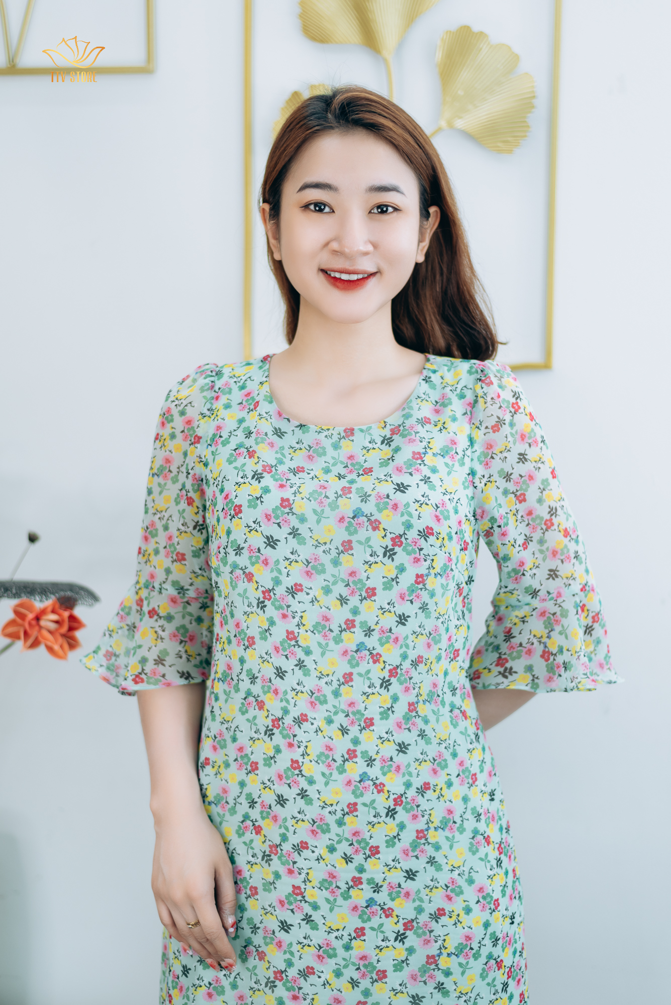 Đầm suông thiết kế trung niên cao cấp sang trọng Cổ tròn tay chuông màu Xanh hoa TTV STORE TTV1294