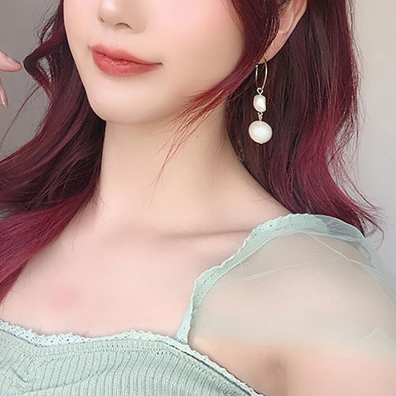 Đôi Khuyên Tai Dài Phối Ngọc Trai Thời Trang Cho Nữ