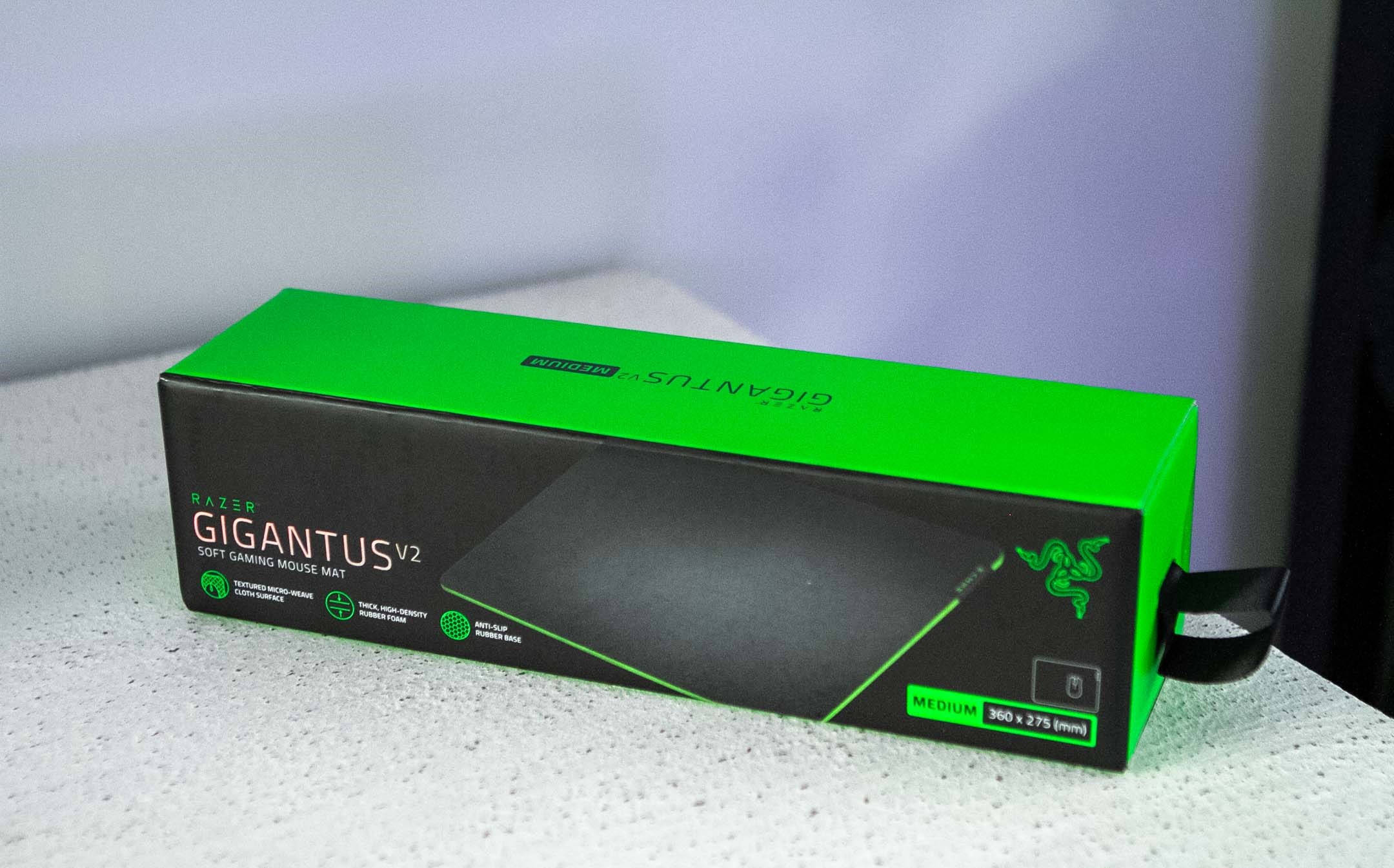 Bàn di chuột Razer Gigantus V2 - Hàng chính hãng