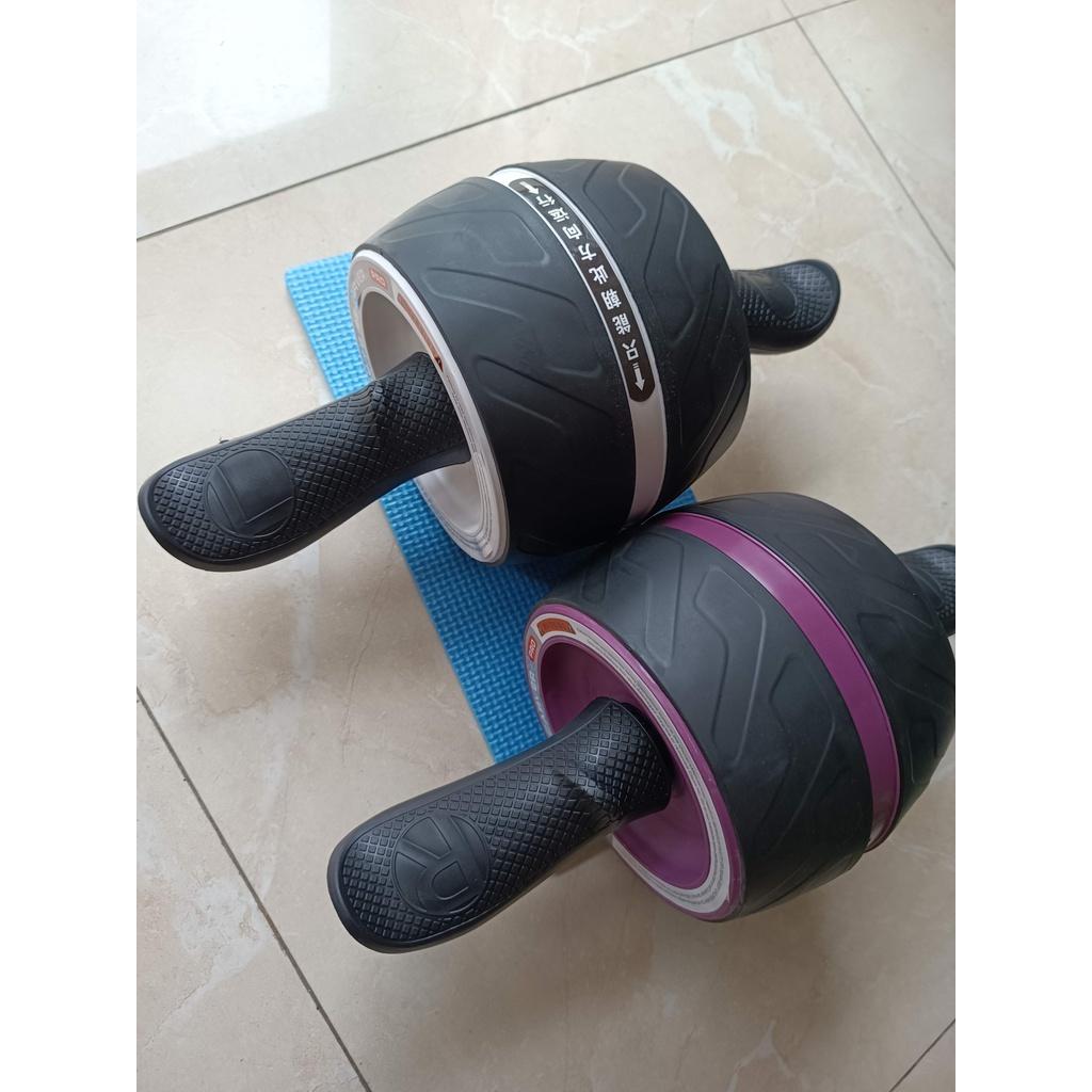 Con lăn tập bụng trợ lực, bánh xe tập bụng có lò xo trợ lực đốt mỡ bụng hiệu quả tặng kèm thảm lót gối