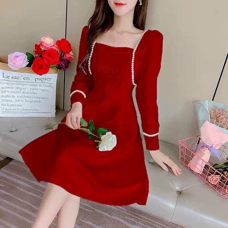 ĐẦM XOÈ CỔ VUÔNG TAY DÀI TIỂU THƯ