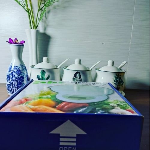 Cân điện tử mini nhà bếp 5kg CÓ Khay đựng Tặng Kèm Pin. Cân chia thực phẩm nhà bếp tiện lợi, làm bánh cân điện tử sẽ cân được trọng lượng của các nhiên liệu.