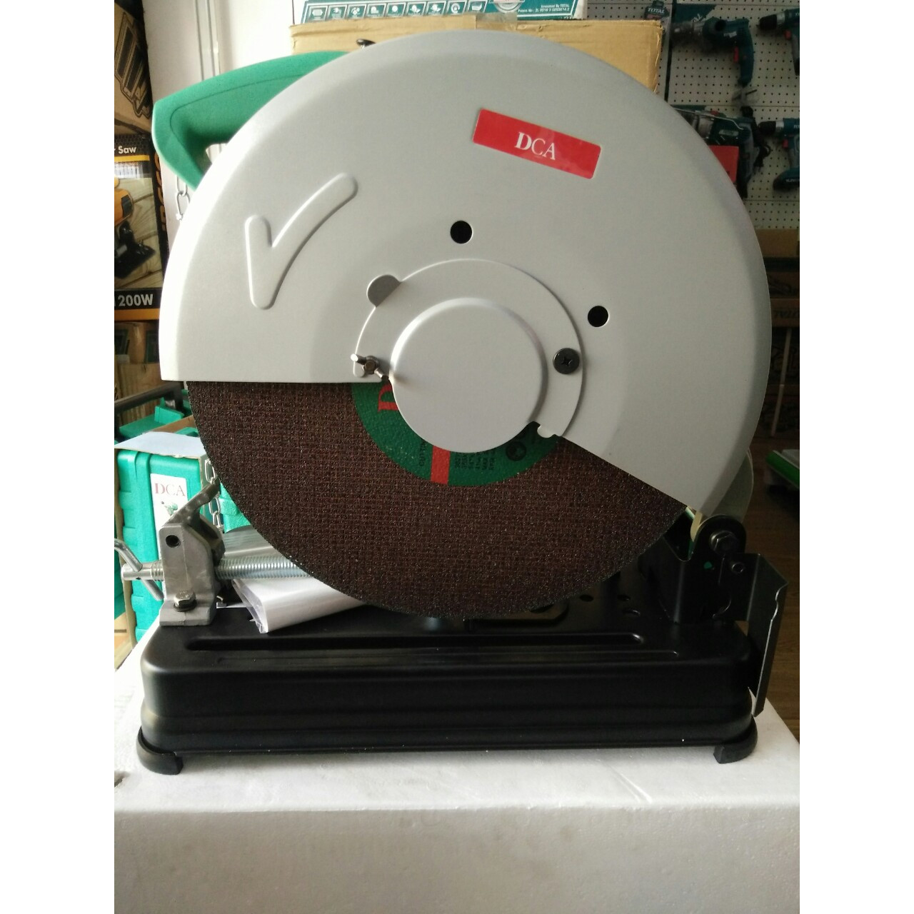 Máy cắt sắt 2000W DCA AJG04-355