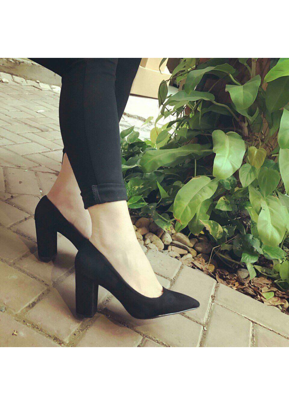 Giày cao gót da lộn mũi nhọn gót trụ 7cm dáng công sở cổ điển C121 - Đen
