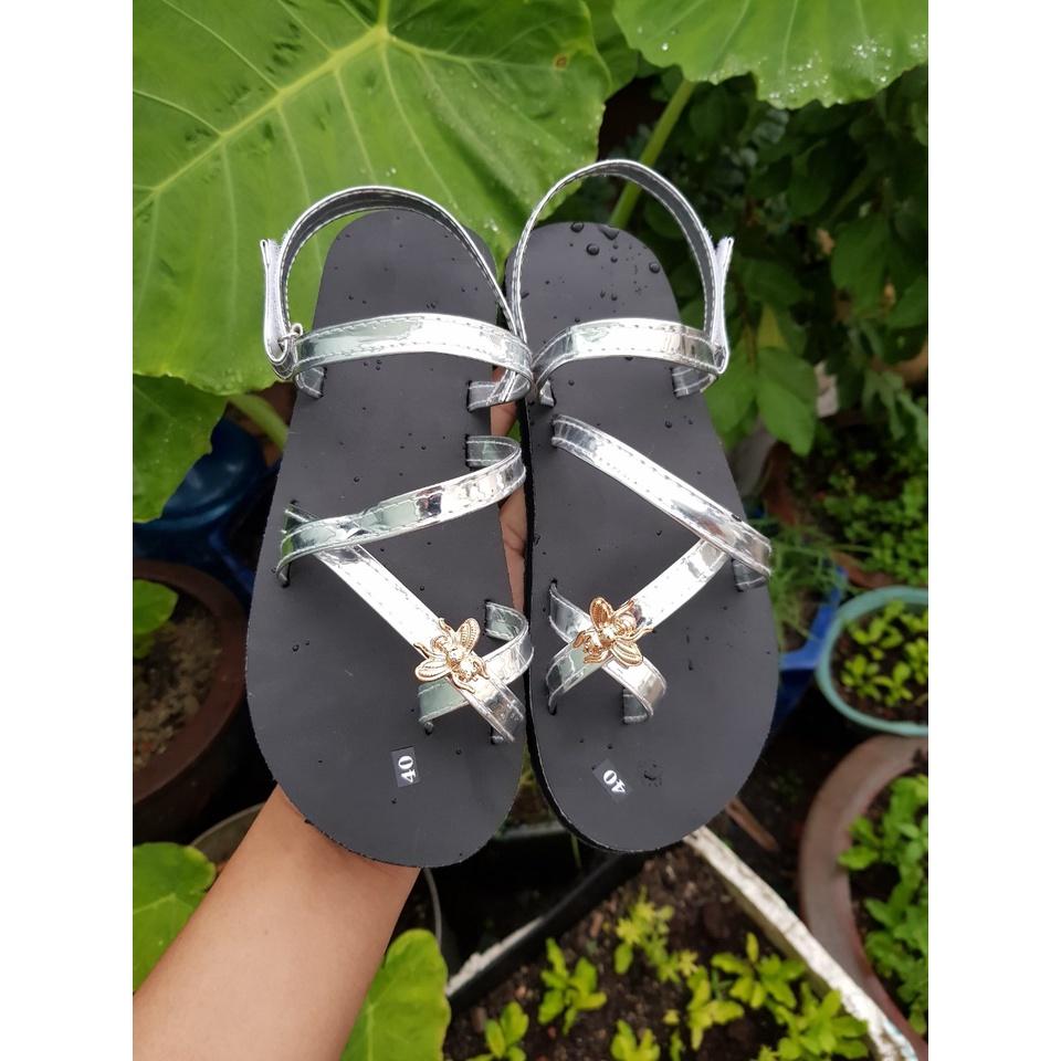 Dép sandals nữ đế đen quai bạc size từ 34 đến 42 nữ
