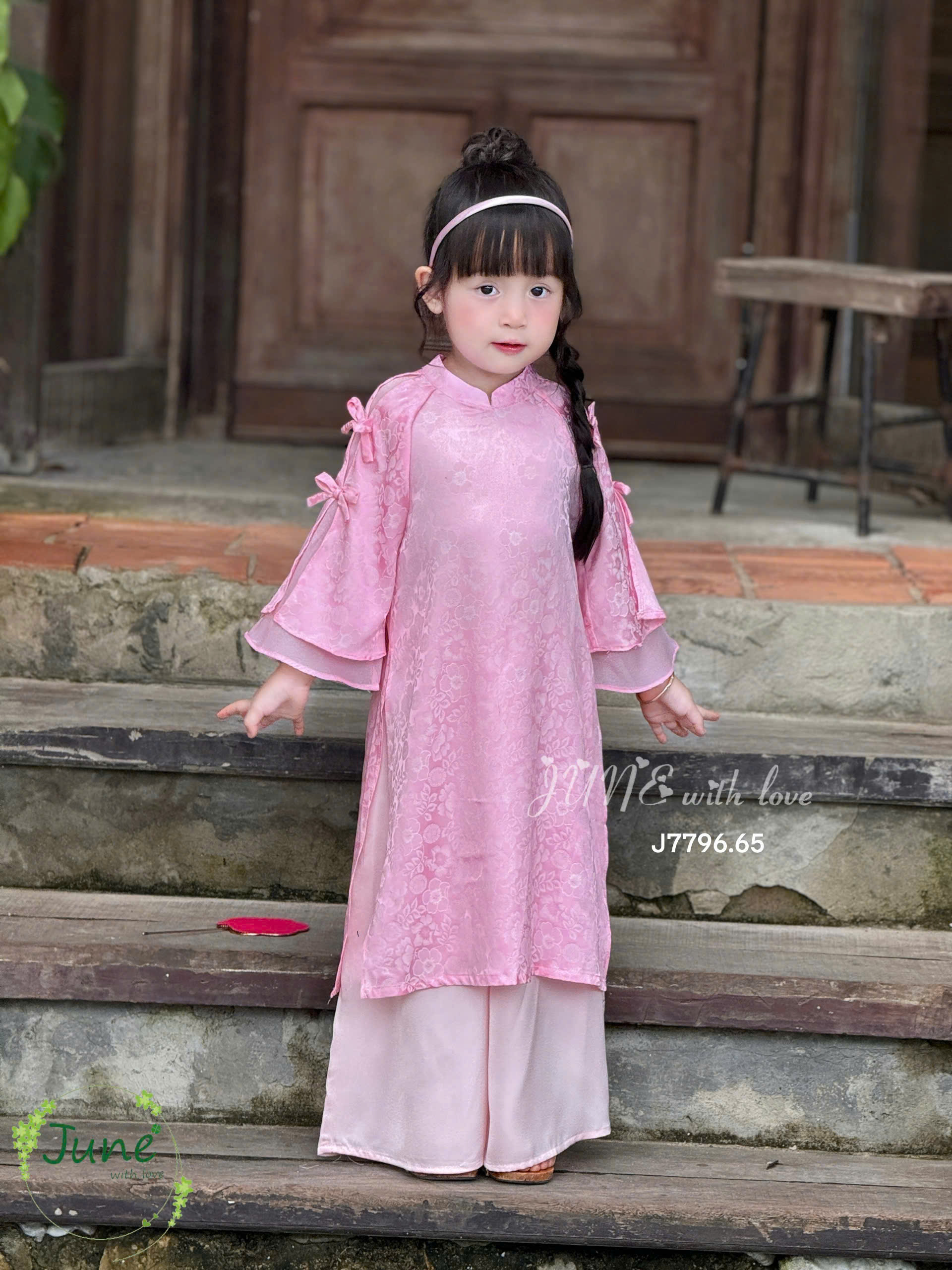 Áo dài cho bé gái mẫu Xuân hồng diện lễ tết noel giáng sinh năm mới từ 12-44kg hàng thiết kế