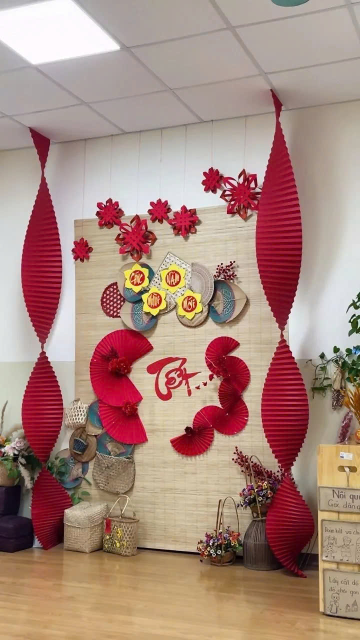 Dải Giấy Đỏ Xoắn Dài 3m Trang Trí TẾT, Trung Thu Sự Kiện, Lớp Học, Văn Phòng, Decor Nhà Cửa - HÀNG CHÍNH HÃNG MINIIN