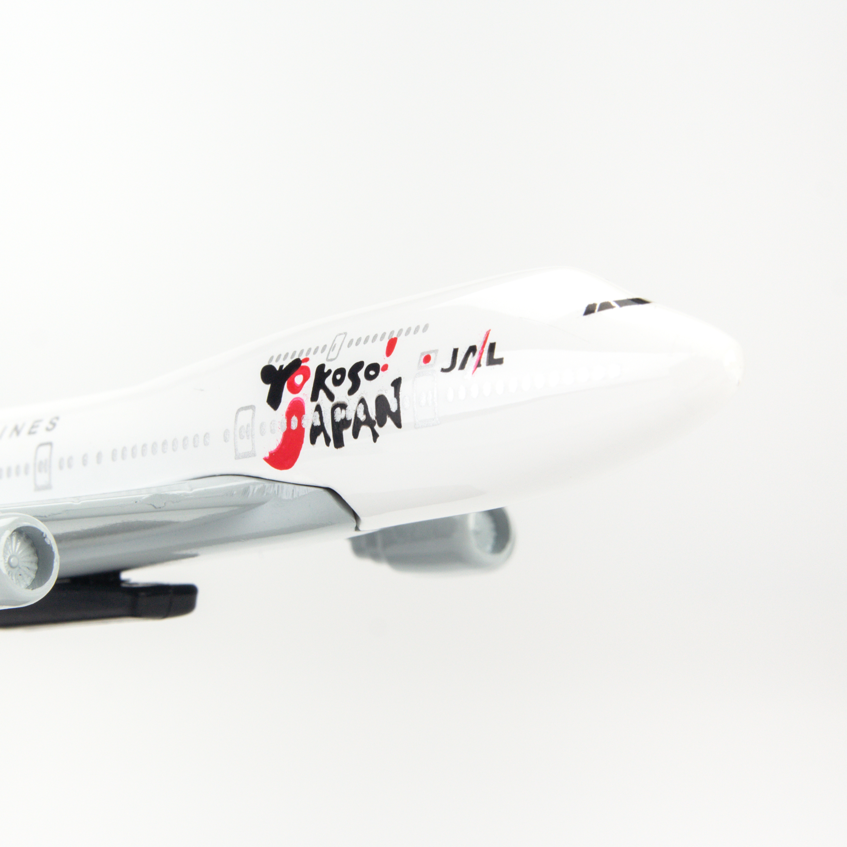 Mô Hình Máy Bay Trưng Bày Boeing 747 Japan Airlines Everfly (Trắng)