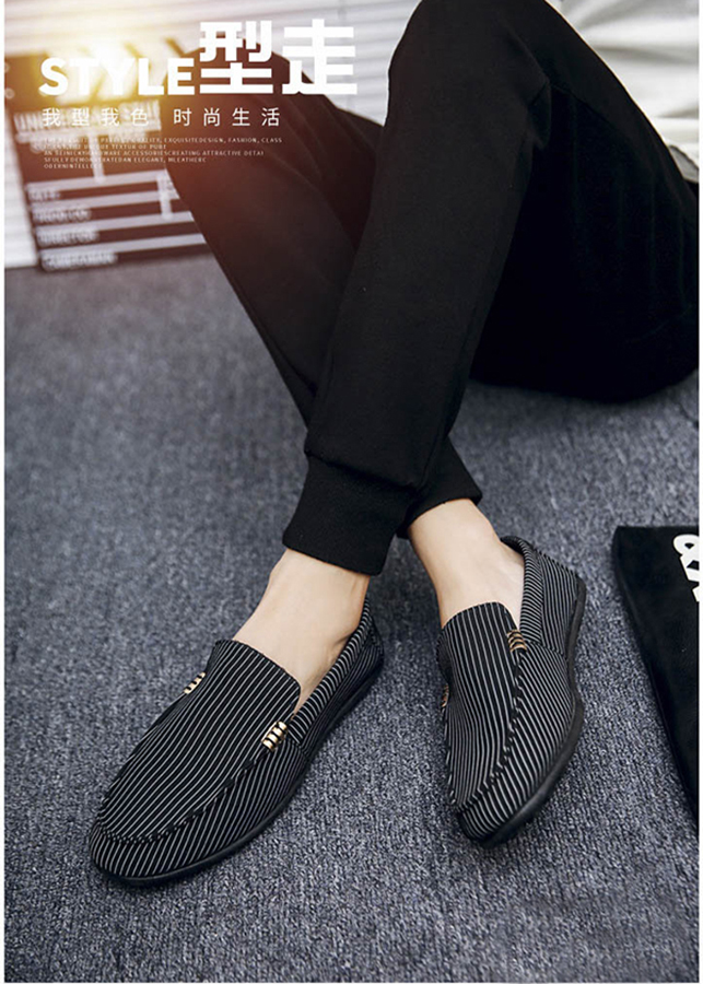Giày Lười Nam Phong Cách Hàn Quốc- Màu Đen sọc trắng SV15