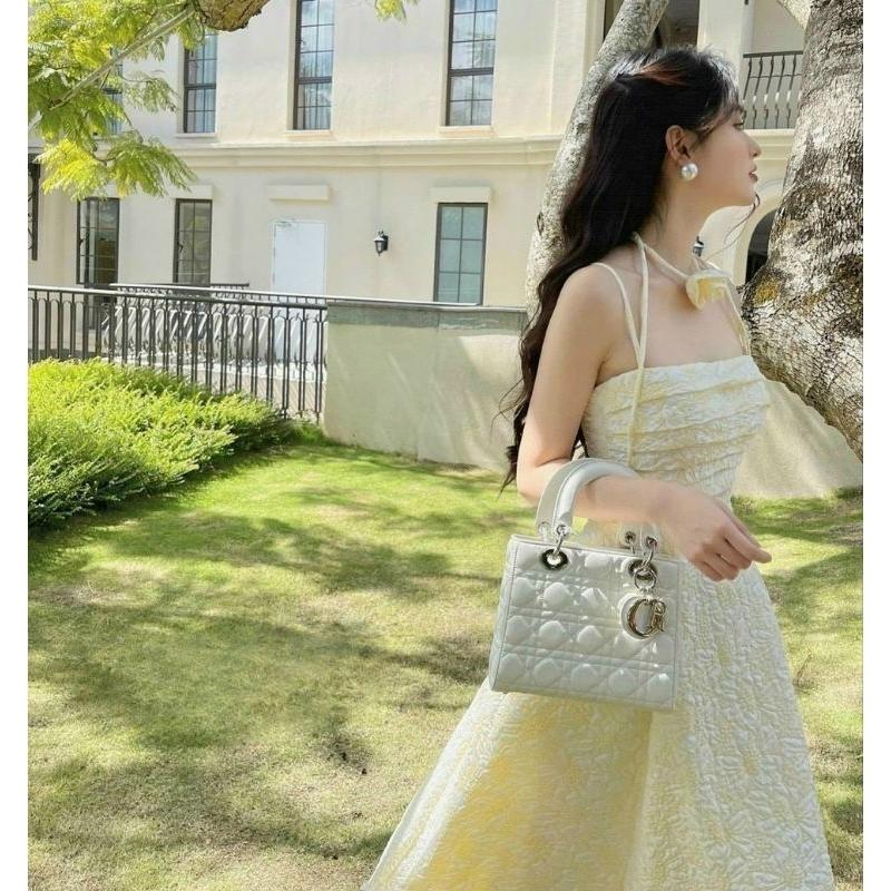 Đầm kiểu nữ 2 dây Cúp Ngực Form Midi Xoè Kèm Dây Cổ duyên dáng Kgia fashion