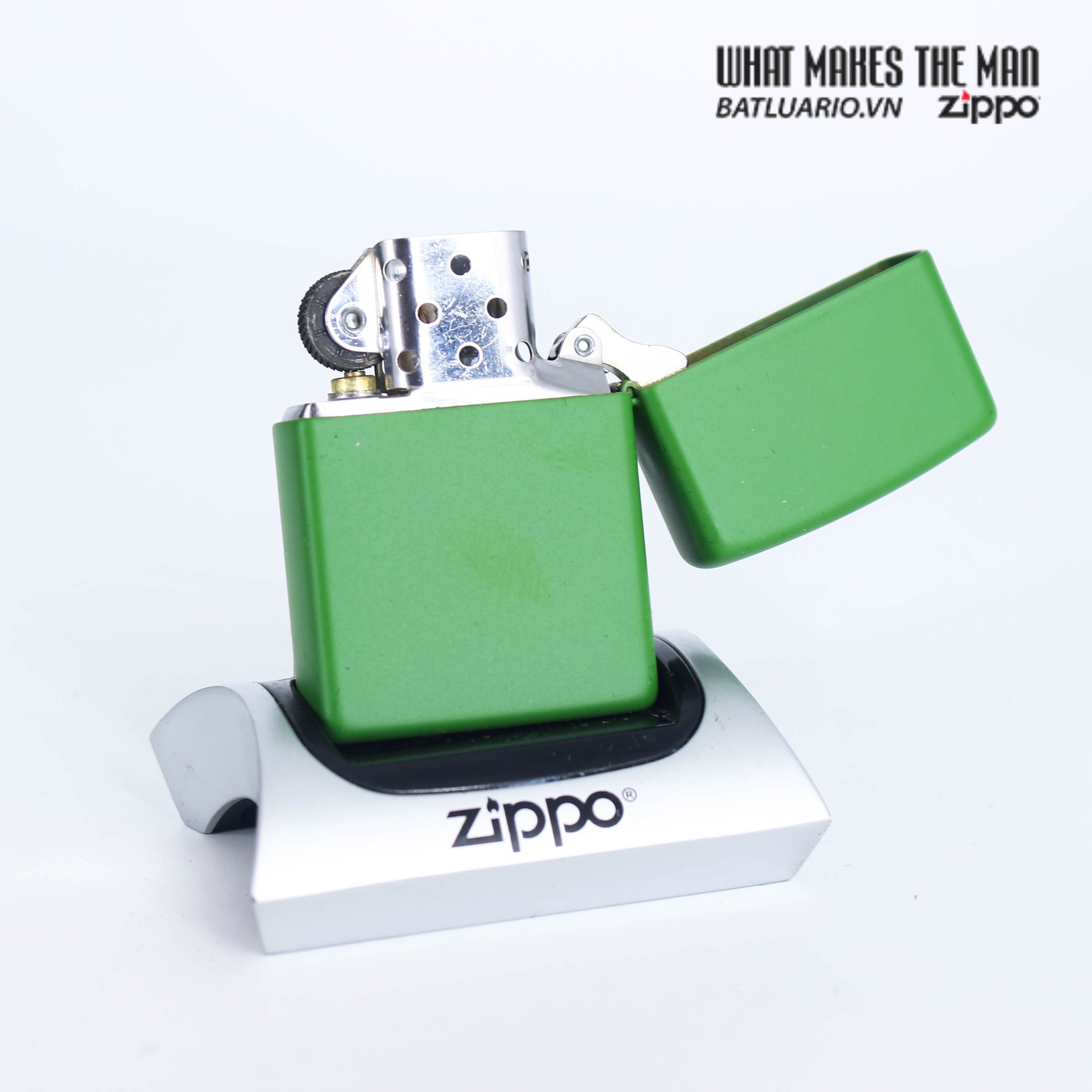 Bật Lửa Zippo 49119 – Zippo Leaf Design Moss Green Matte