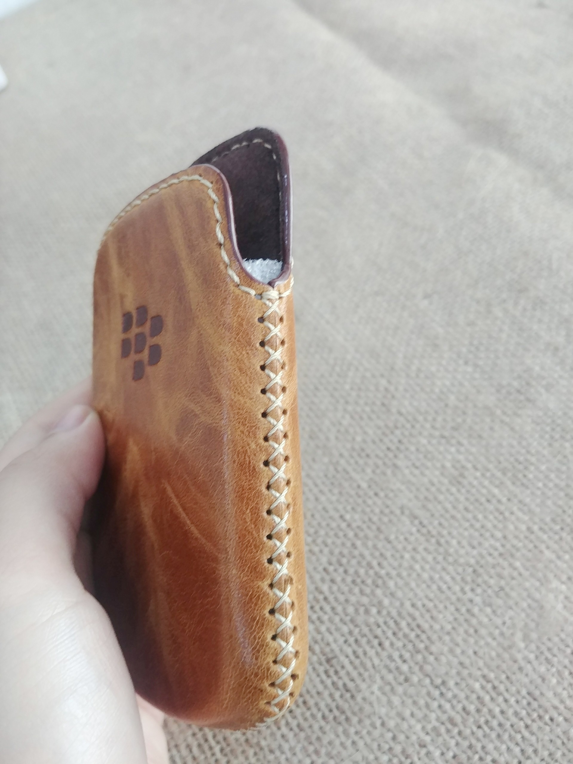 Bao Da Rút Blackberry Bold 9900 Da Bò Thật - Bao Da Bold 9900 Cầm Tay Hàng Nhập Khẩu