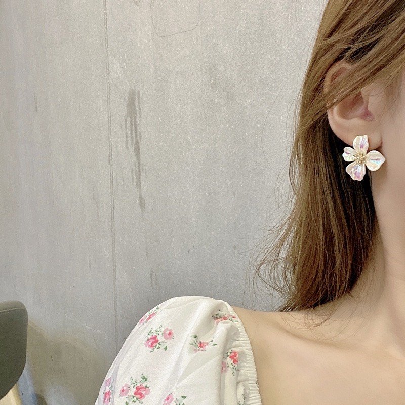 Bông Tai Nữ Hình Hoa Phong Cách Hàn Quốc BellaDonna 10