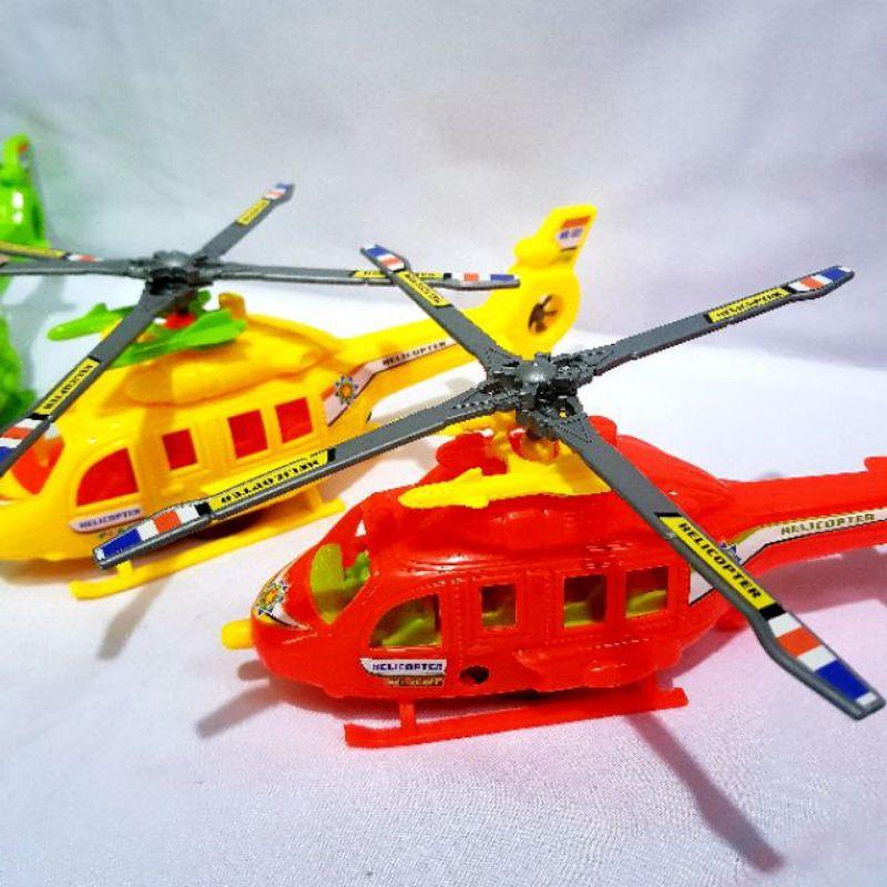 Đồ chơi máy bay trực thăng cót rút 132