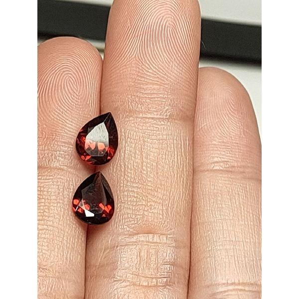 230 (6) L Cặp Hạt Garnet Đỏ Dùng Để Làm bông (THIÊN NHIÊN)