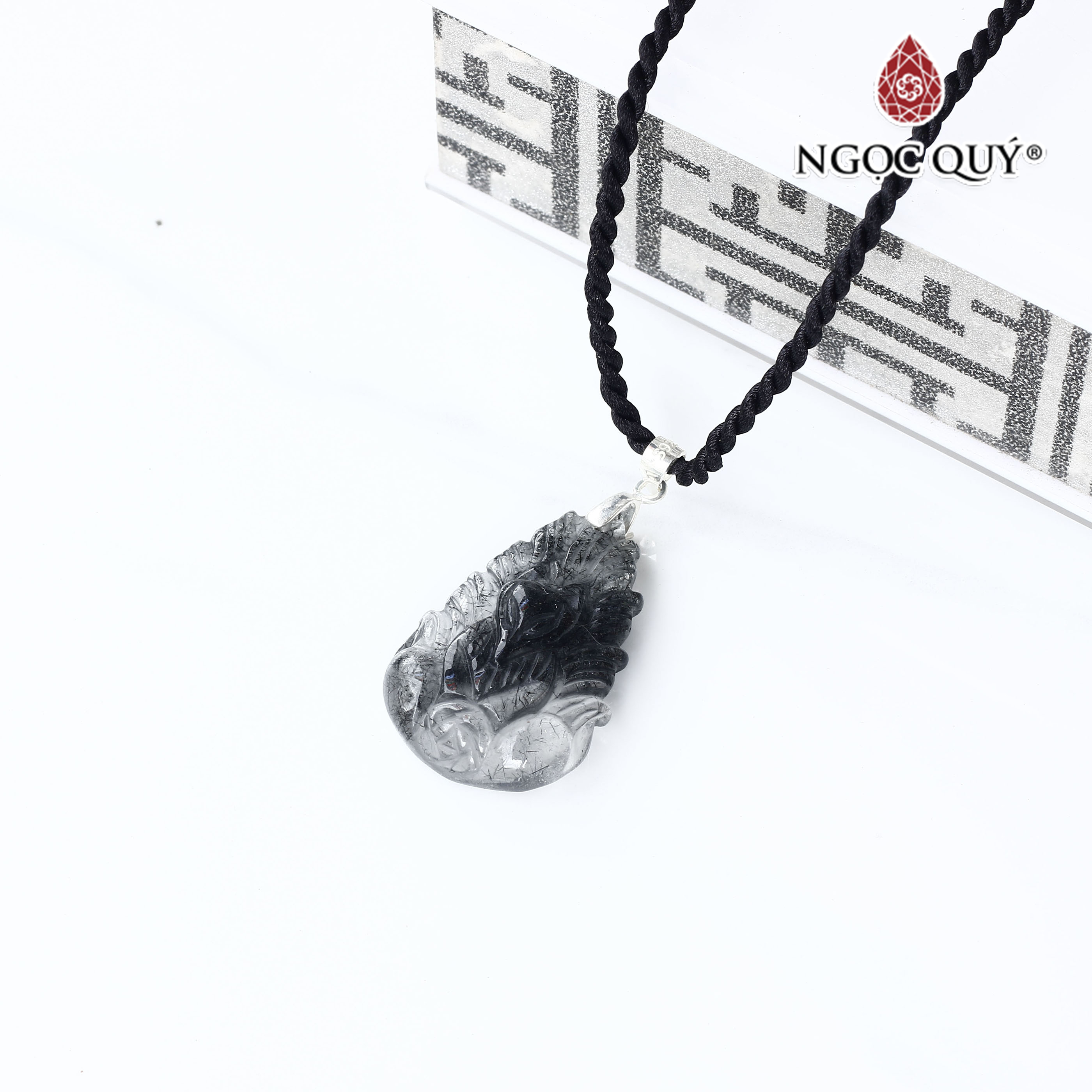 Mặt dây chuyền nữ hoàng hồ ly 9 đuôi đá thạch anh tóc đen - Ngọc Quý Gemstones