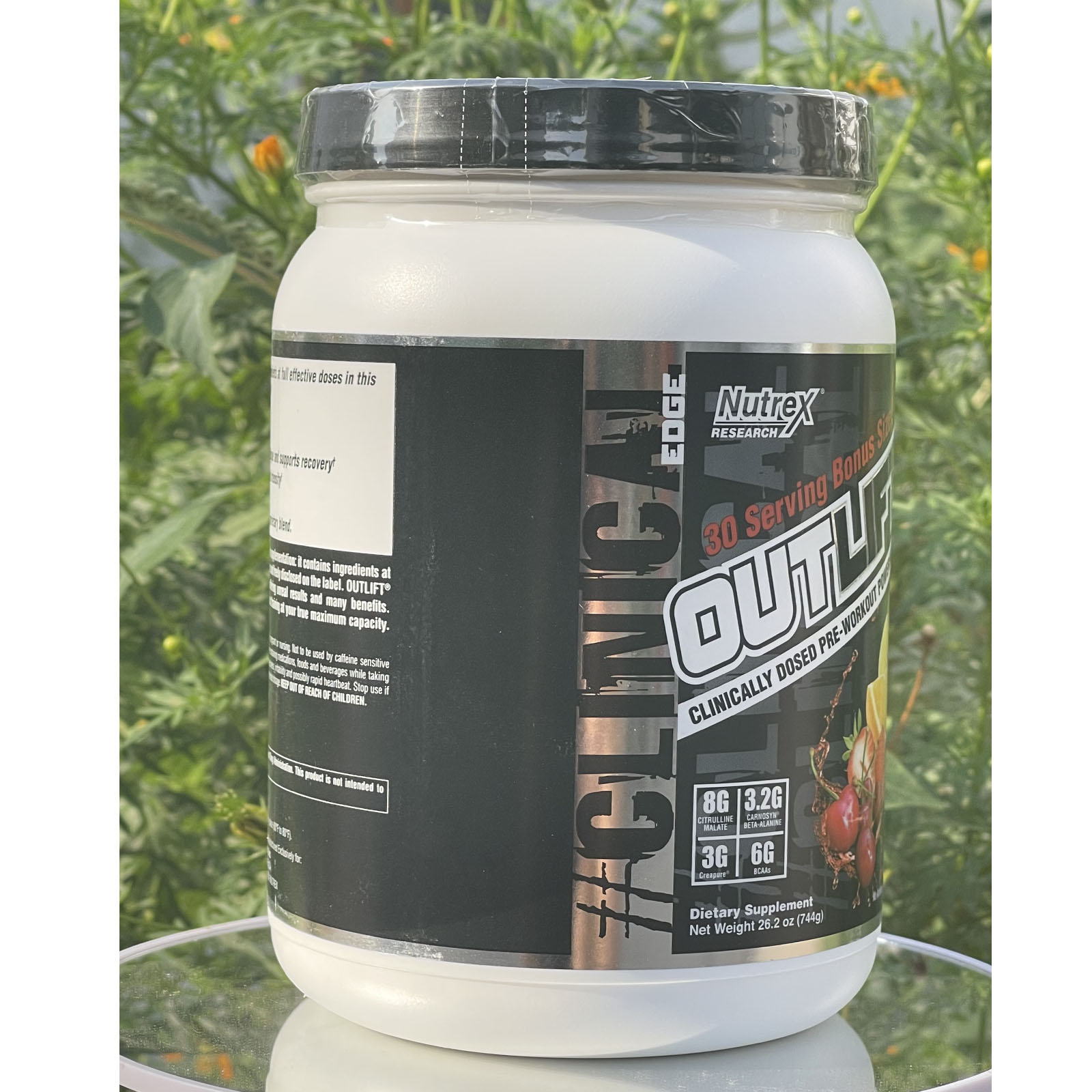 Combo Pre-workout Outlift của Nutrex hương Fruit Punch hộp 30 lần dùng hỗ trợ tăng sức bền, sức mạnh trước tập, giảm cân, đốt mỡ cho GYMER &amp; Bình shaker 600ml (Mẫu ngẫu nhiên)