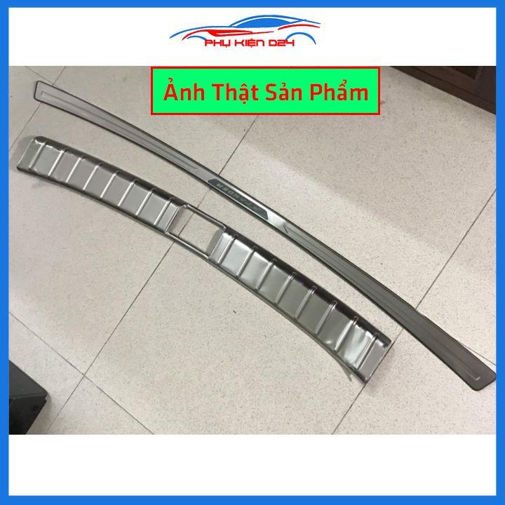 Ốp chống trầy cốp Xpander 2018-2019-2020-2021-2022 inox sáng bóng bảo vệ xe chống va đập