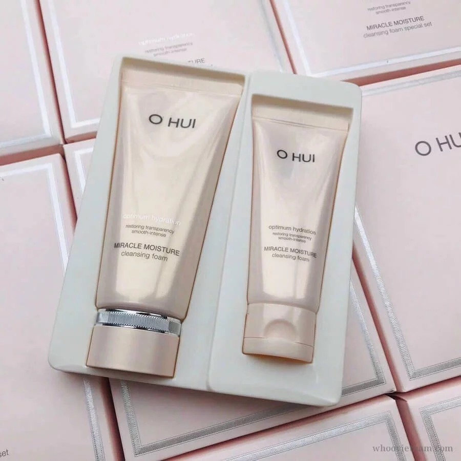 Set Sữa Rửa Mặt Dưỡng Ẩm Ohui Miracle Moisture Cleansing Foam ( 200ml + 100ml )