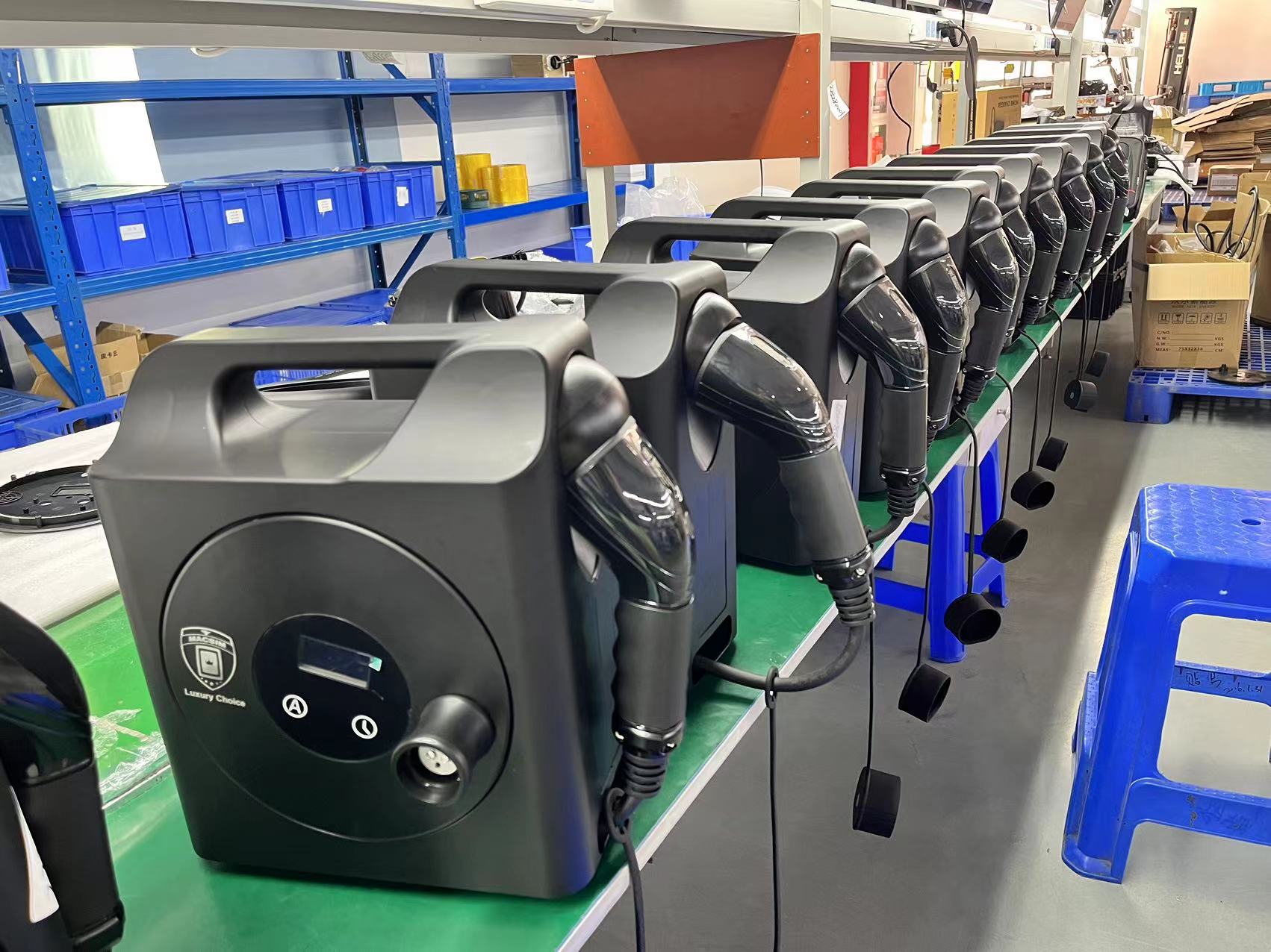 Sạc ô tô điện Vinfast VF9 ev - Sạc di động cao cấp 3,68KW chính hãng Macsim