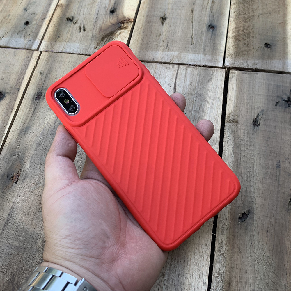 Ốp lưng kéo nắp camera cao cấp dành cho iPhone X / iPhone XS - Màu Đỏ