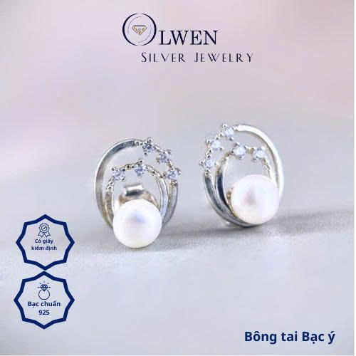 Bông tai nụ bạc Ý có thiết kế hình xoắn ốc hoặc hình giọt nước cách điệu, ôm trọn một viên ngọc trai ở trung tâm, phong cách tinh tế, thanh lịch, phù hợp đi làm, đi tiệc - BM356