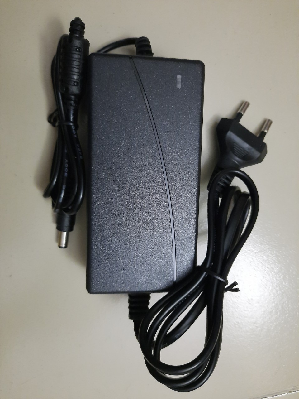 Bộ nguồn vỏ nhựa AC/DC Adapter 12v5a