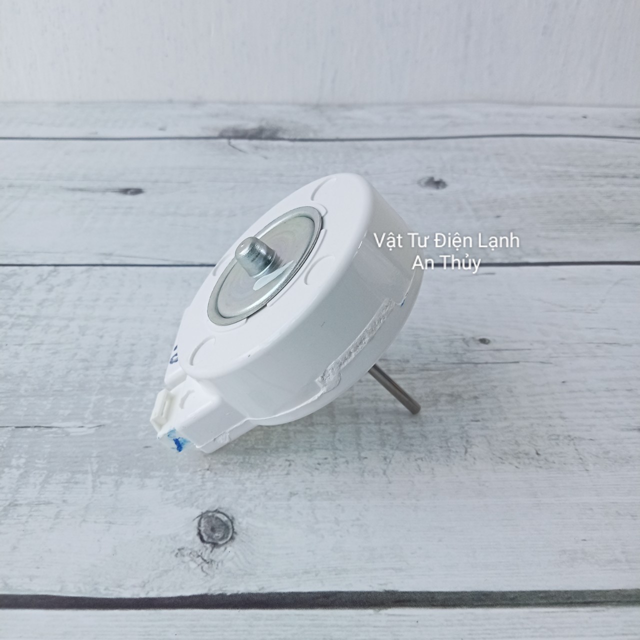 Quạt Tủ Lạnh Sứ SAMSUNG 15V 3 Chân