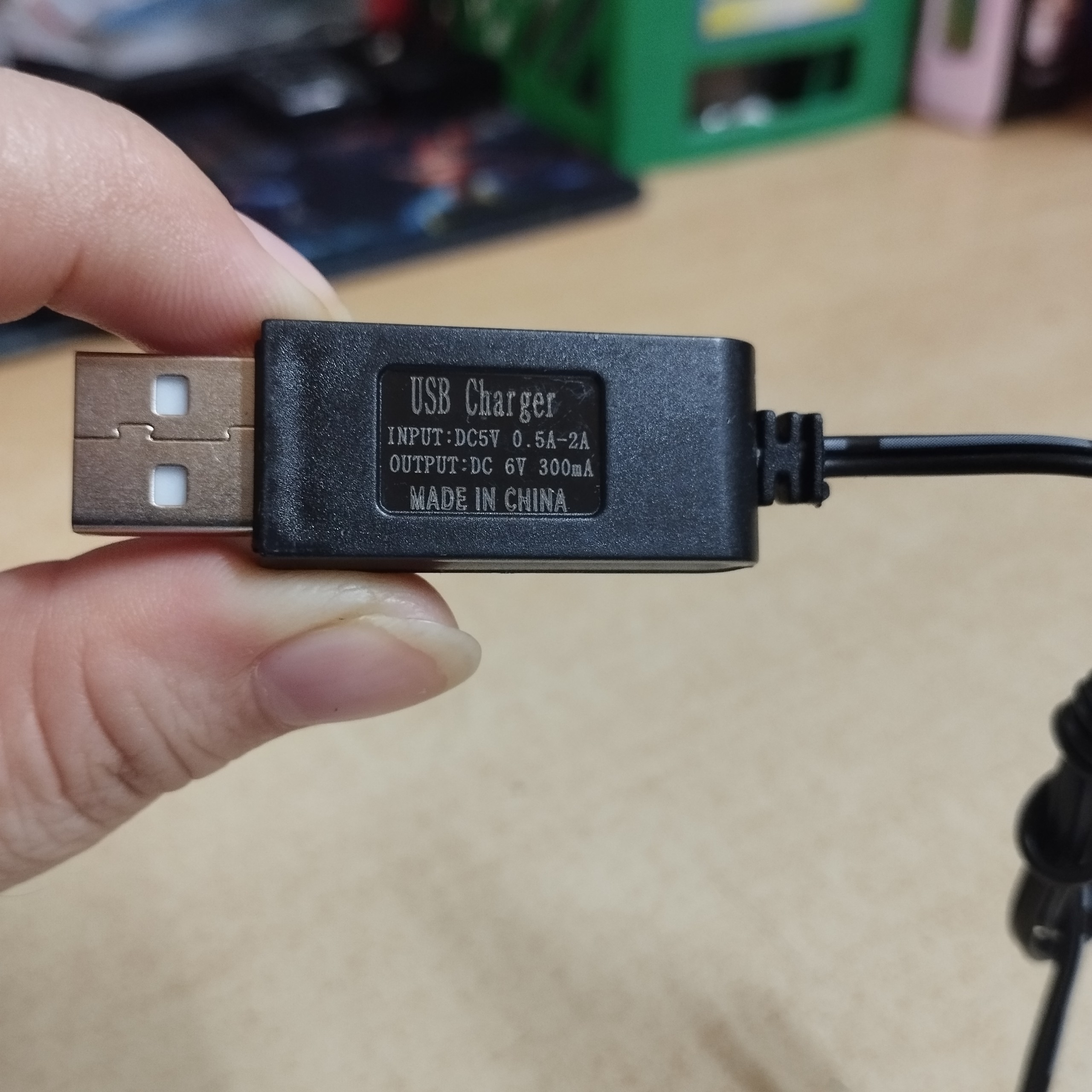 Dây cáp sạc pin 6V dung lượng 300mA chân cắm JST có thể sạc pin 4.8V