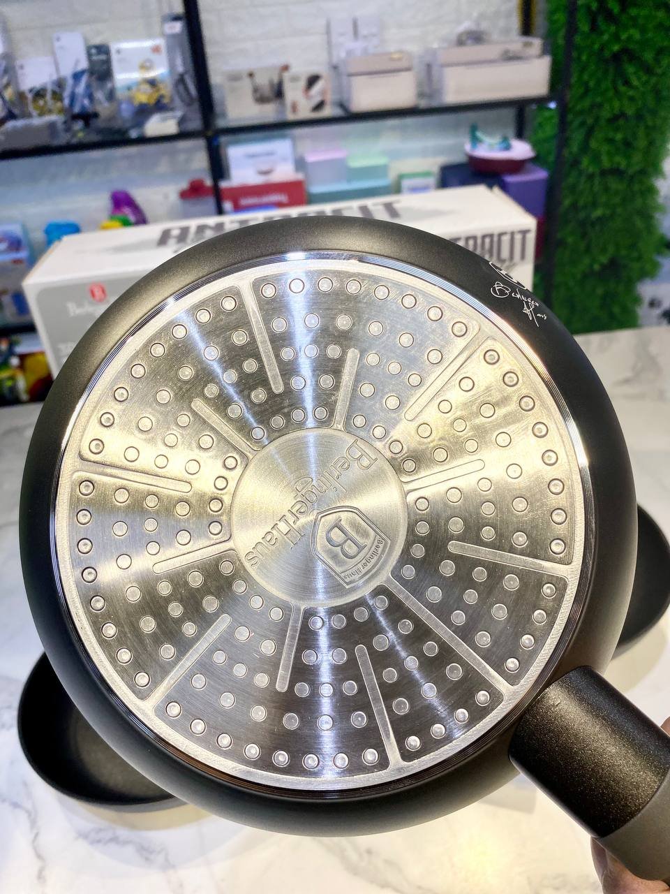 Chảo rán Berlinger Haus BH/8113 24cm màu than đen – Antracit Collection Hàng chính hãng