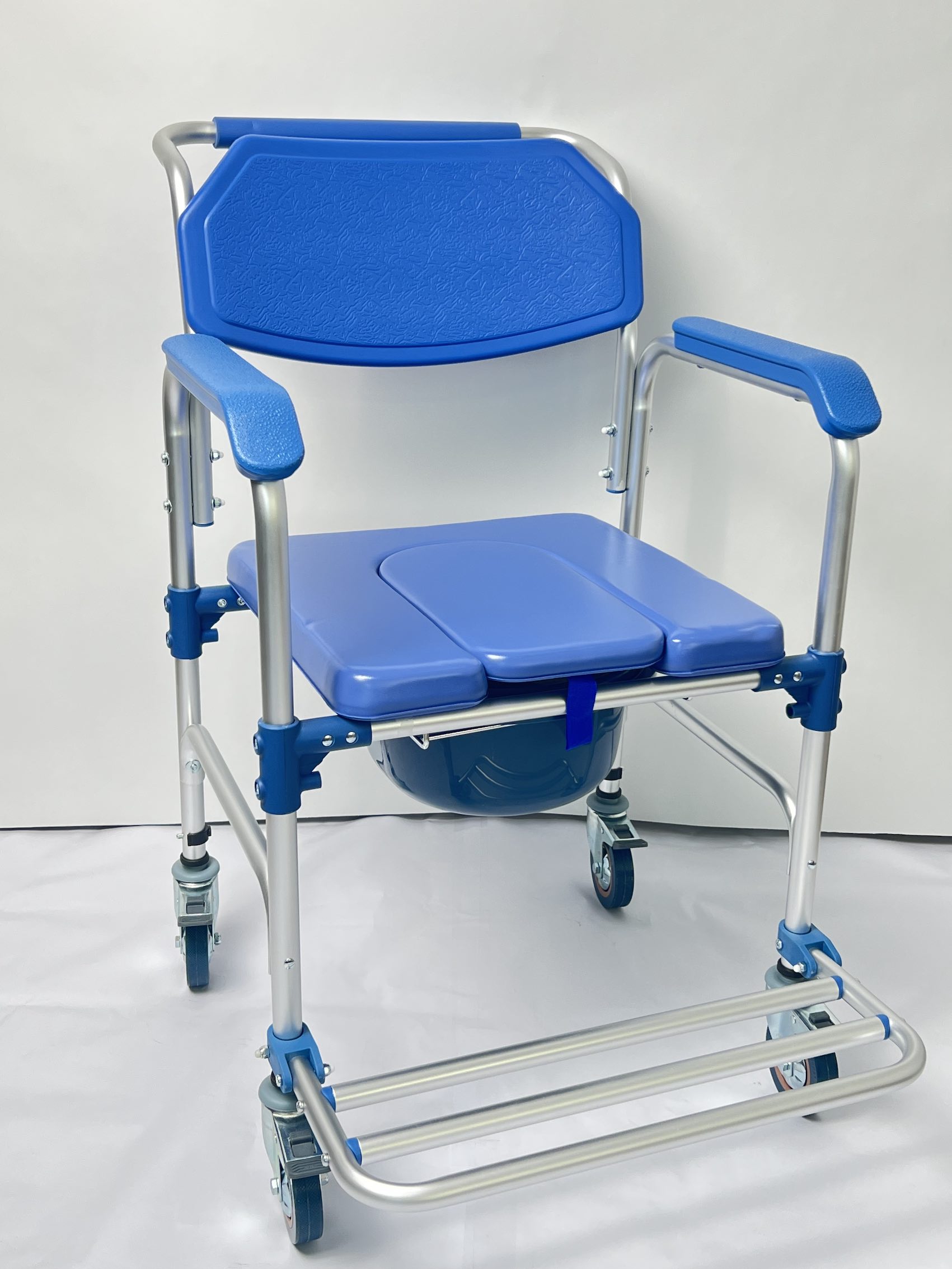 Ghế bô-xe tắm-xe lăn-ghế ngồi GBM-017