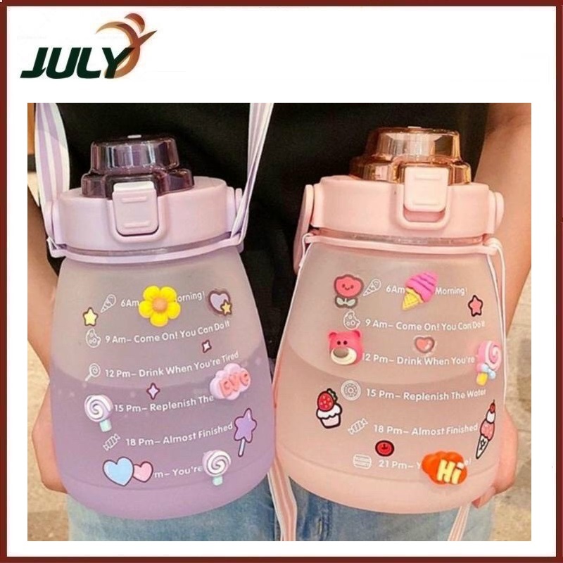 Bình nước 1.3L kèm ống hút tặng Sticker dành cho người lười uống nước