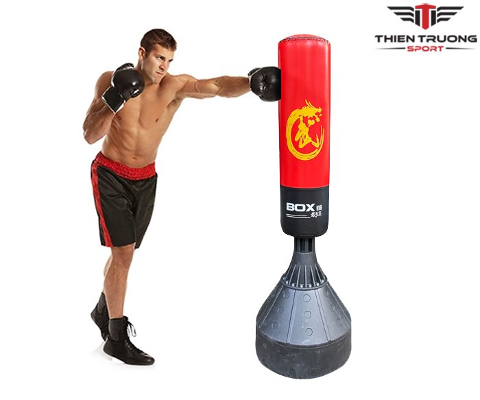 Trụ đấm đá Boxing G075 cao 160cm, đế đối trọng từ nhựa ABS dùng nước hoặc cát đổ vào để giữ thân bao khi tập.