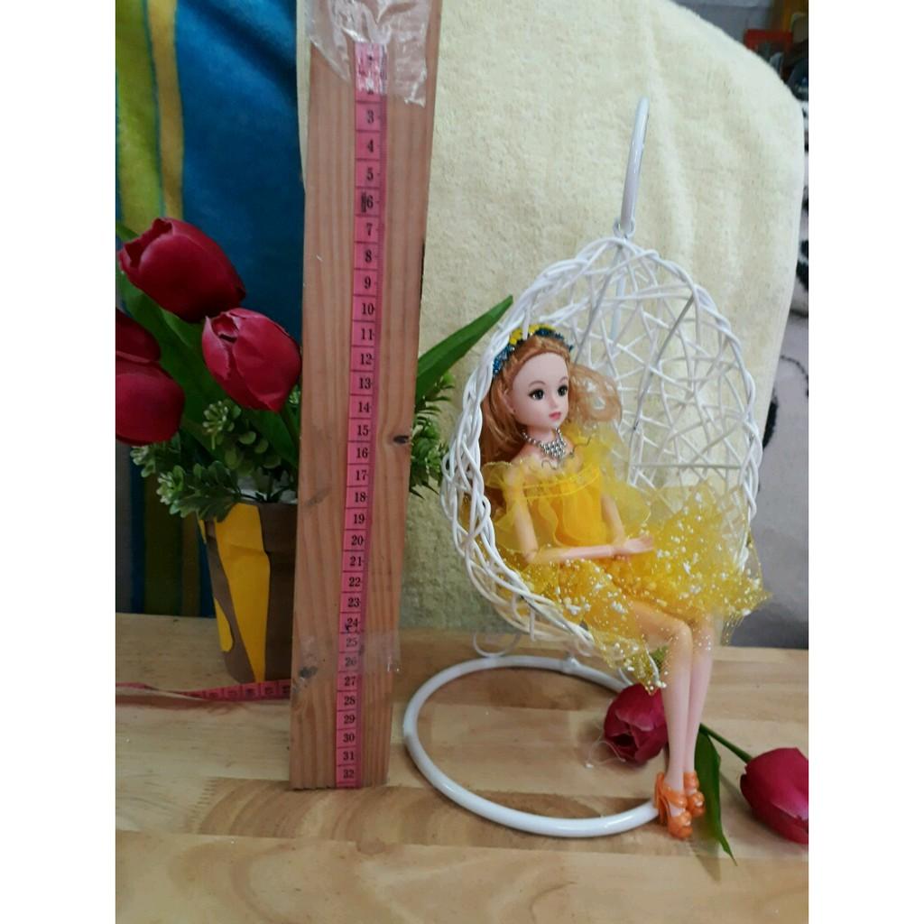 Combo Búp bê có khóp mắt thủy tinh kèm xích đu sắt cao 32 cm - giao màu ngẫu nhiên