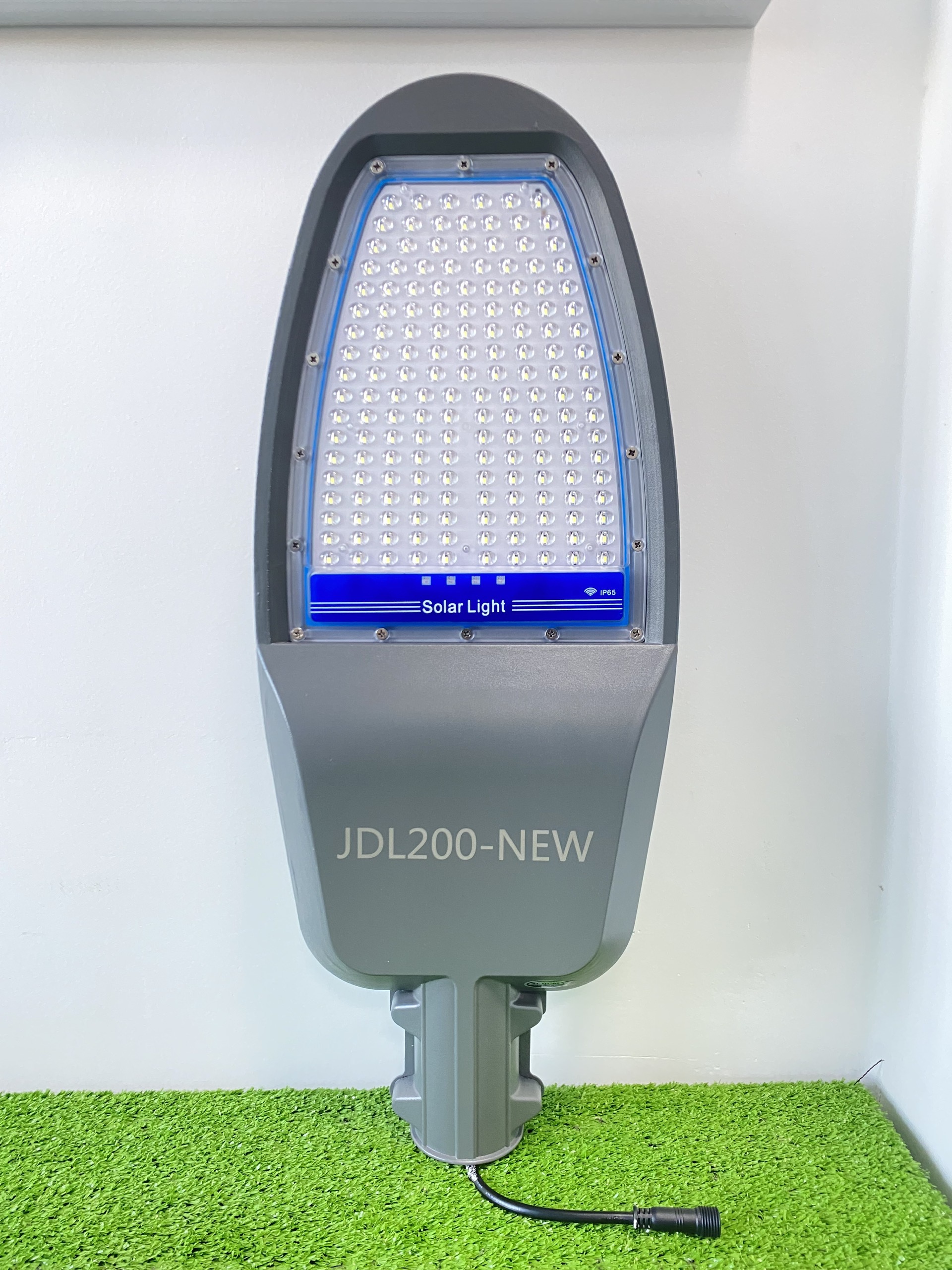 Đèn Đường Năng Lượng Mặt Trời 200W Jindian JD-L200NEW Hàng Chính Hãng | Phúc Thịnh Solar