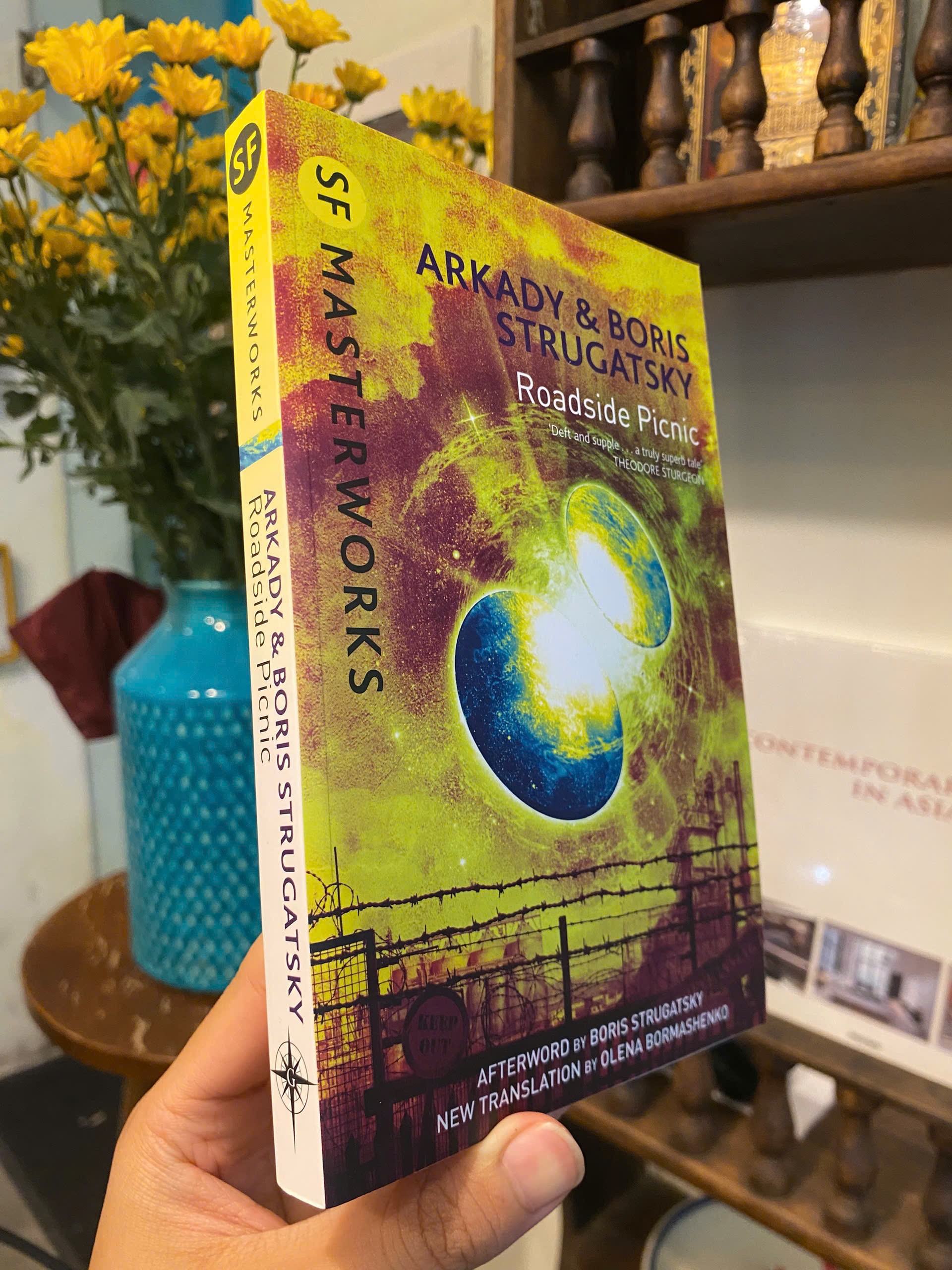 Sách - SF Masterworks: Roadside Picnic by Arkady Strugatsky | Science Fiction / Fantasy / Ngoại văn