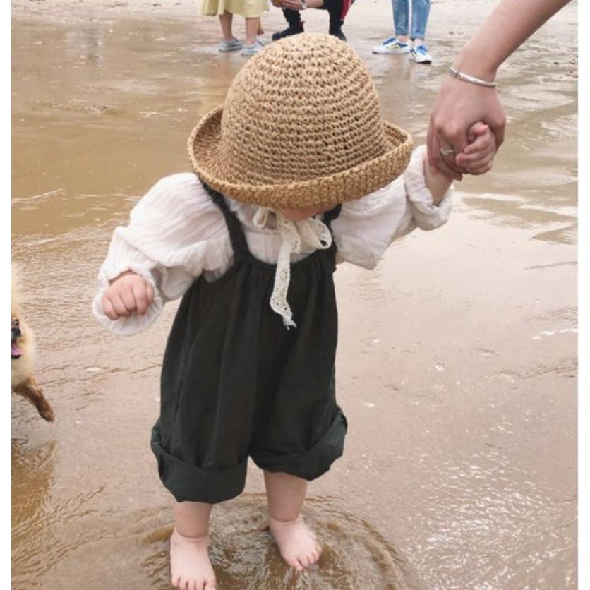 Mũ cói Ajuma, mũ rộng vành đi biển cho bé yêu
