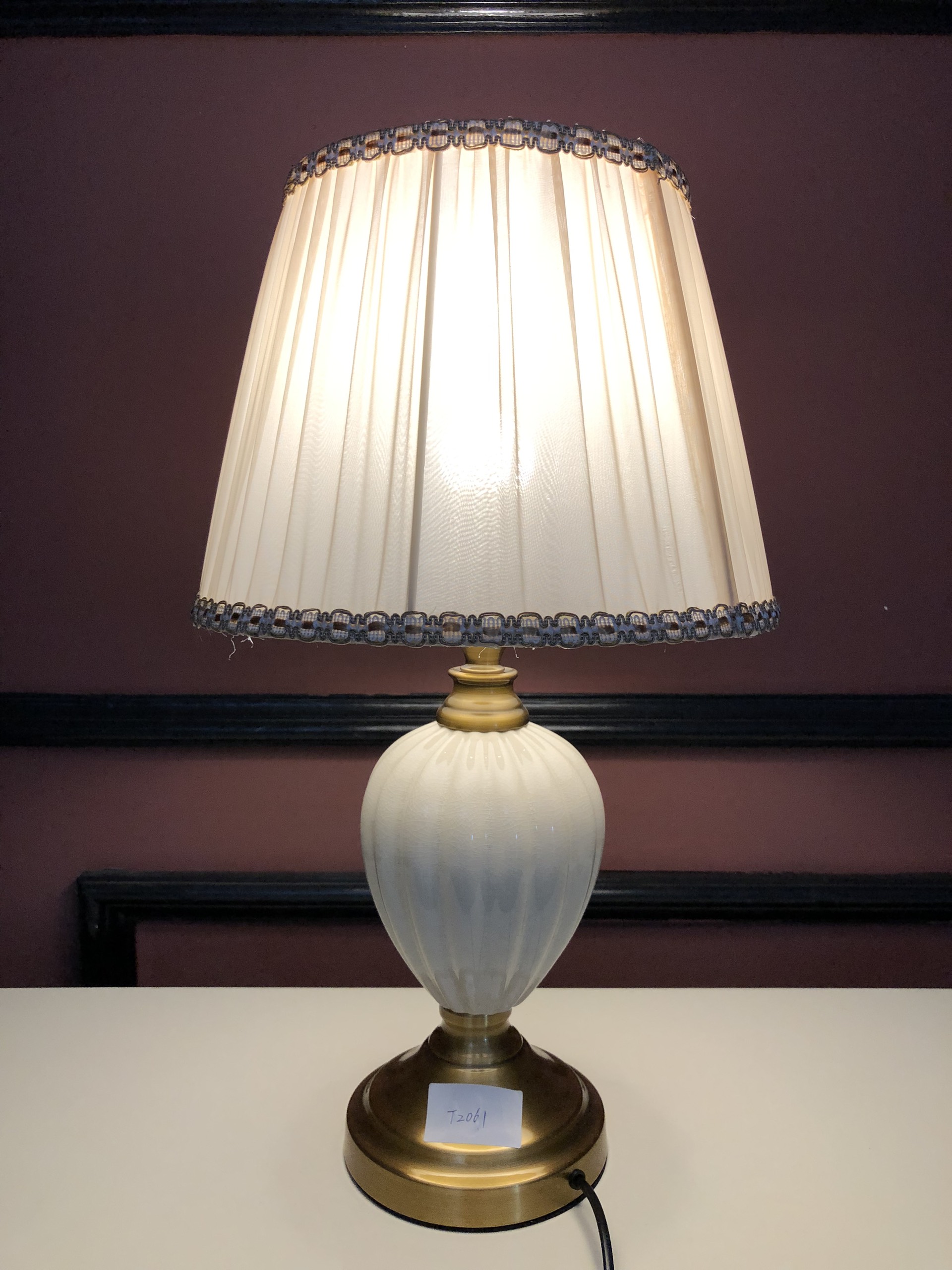 Đèn Bàn Hiện Đại, Đèn Trang Trí Tab, Đèn Bàn Màu Trắng, Đèn Bàn Decor
