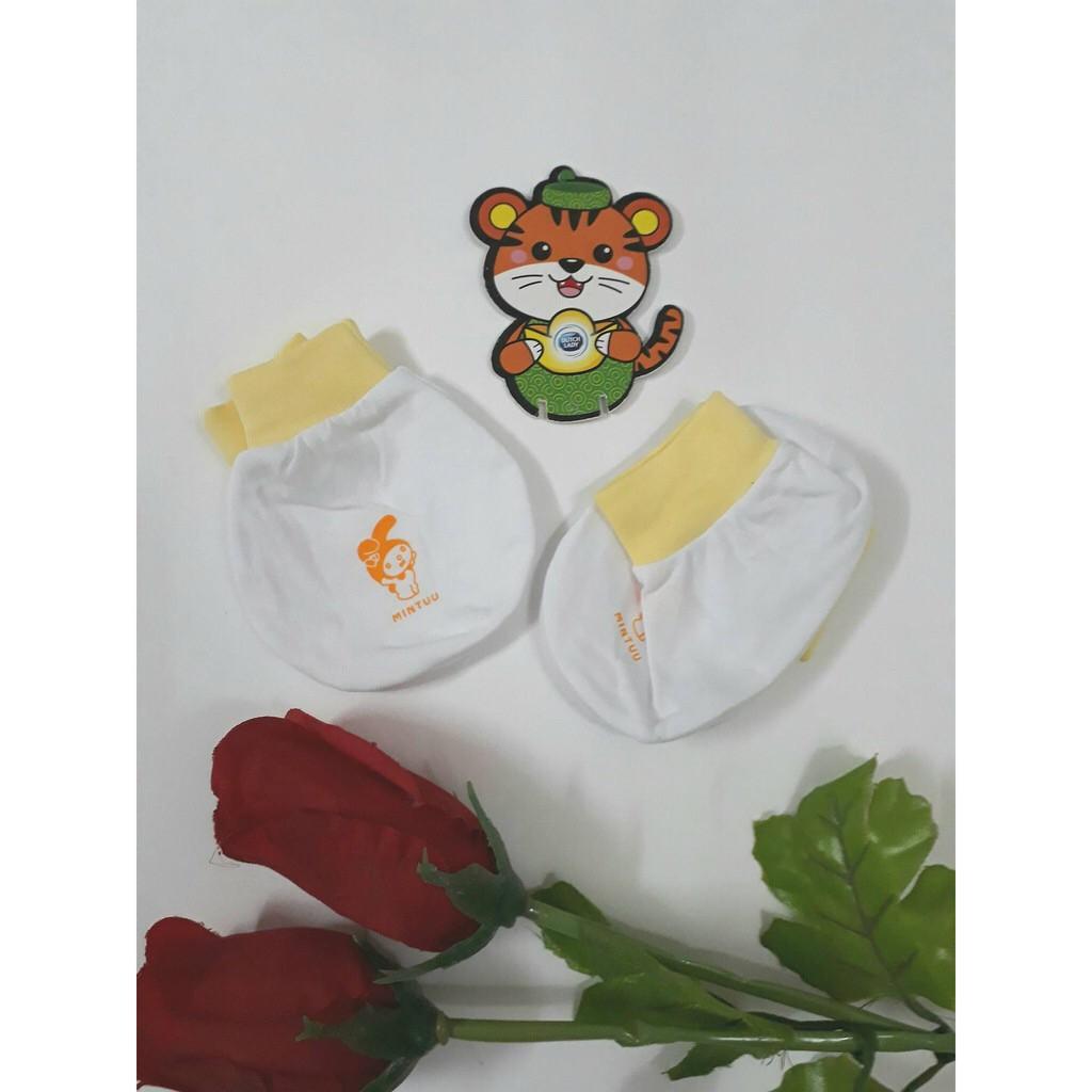 Combo 3 set bao tay bao chân bo trắng Mintuu